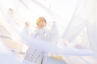 「mahina、新曲MV公開＆NakamuraEmi／ロザリーナなど2マンツアーゲストが決定」
