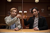 「KinKi Kidsが初めてサシ飲み、「キリン一番搾り生ビール」新テレビCM放映開始」1枚目/1