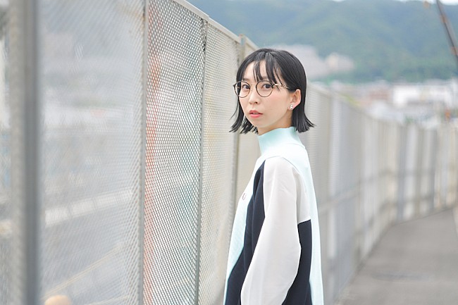 「スペシャルドラマ『今夜、わたしはカラダで恋をする。』の主題歌をハナフサマユが書き下ろし」1枚目/4