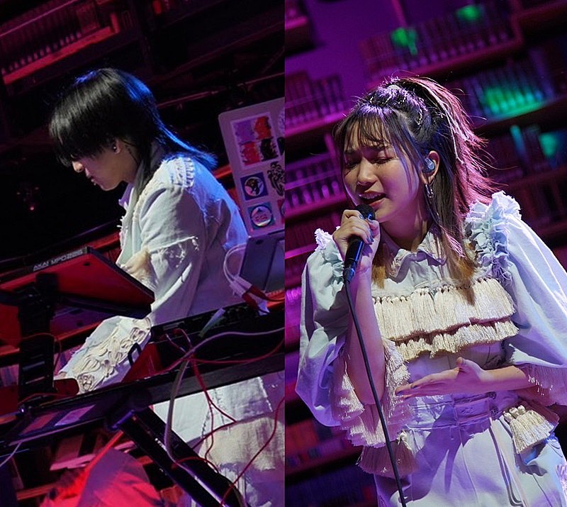 「・愛知：タワーレコード名古屋近鉄パッセ店　
※衣装：第71回NHK紅白歌合戦 「夜に駆ける」」5枚目/9