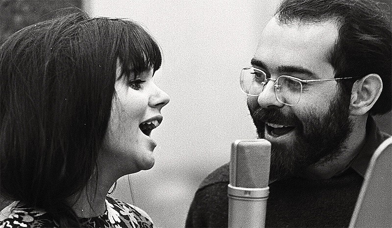 「（C）LR Productions, LLC 2019 - All Rights Reserved」2枚目/7