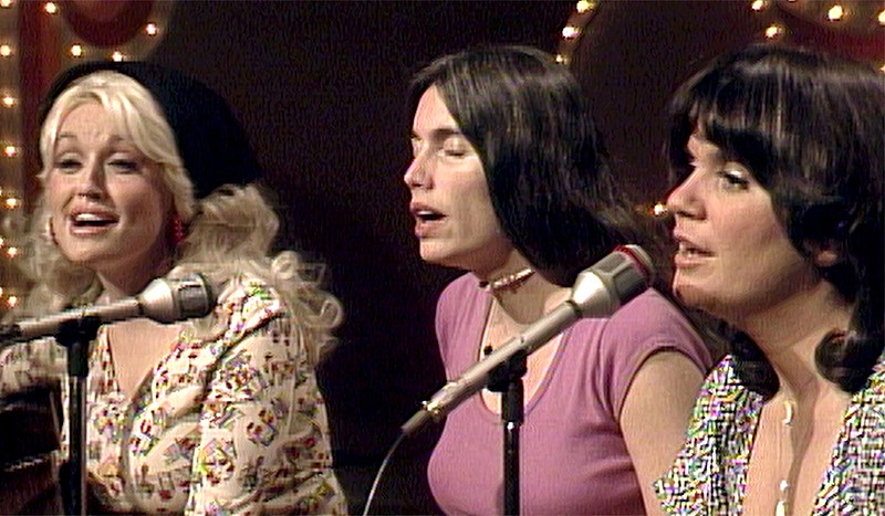 「（C）LR Productions, LLC 2019 - All Rights Reserved」4枚目/7