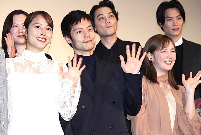 「窪田正孝、観葉植物にポジティブな“声掛け”　「花が早く開くんです。言霊はあります」」1枚目/1