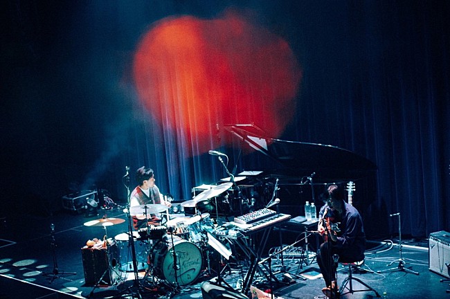 「＜ライブレポート＞君島大空、盟友・石若駿と共にBillboard Live TOKYO公演を開催」1枚目/6