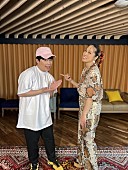 「AI×霜降り明星・せいや、2人で「アルデバラン」「ハピネス」を本気歌唱」1枚目/5