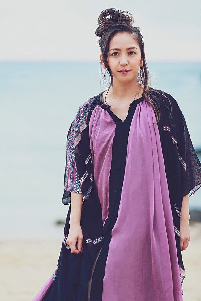 「元ちとせ、坂本慎太郎提供の最新アルバム曲「船を待つ」4/13に先行配信リリース」1枚目/4