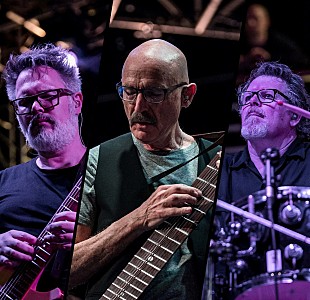 「スティック・メン、7月に東横阪をまわるビルボードライブツアー開催」