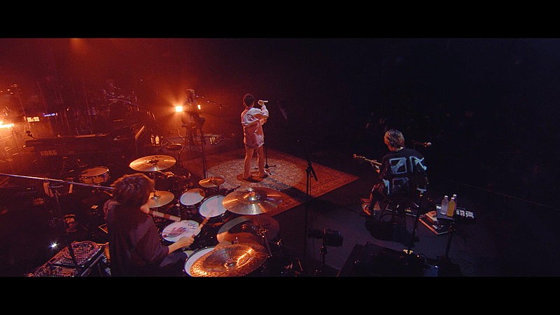 ONE OK ROCK、アコースティックライブ映像「Mighty Long Fall」公開