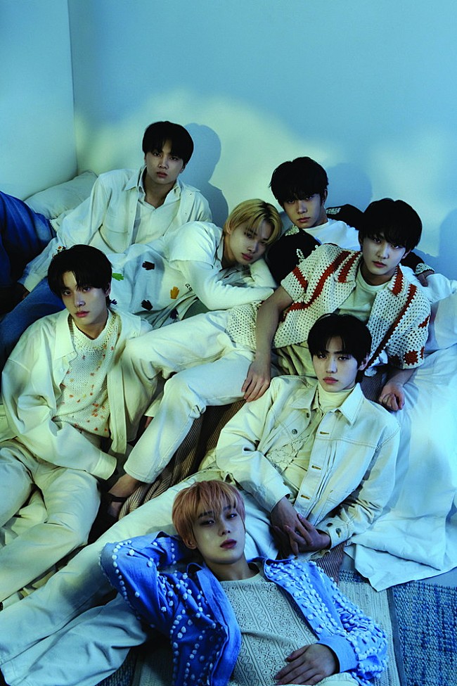 「ENHYPEN、日本2ndシングル『DIMENSION : 閃光』リリースに向け、“GLEAM ver.”のコンセプトフォトを公開」1枚目/8