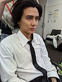 「藤井 風の初冠番組オフショット＆コメントが公開「ありがたい経験をさせてもらいました」」1枚目/3