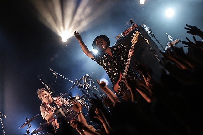 「MONGOL800、デジタルシングル「想うた～親を想う～」4/29リリース　アートワークはメンバー髙里の“書”」1枚目/2