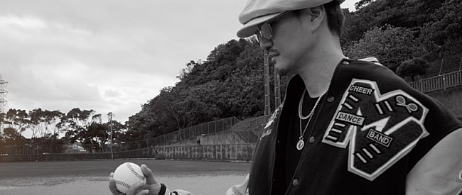 「EXILE ATSUSHI、阪神タイガース秋山投手も出演する新曲「Put it on the line」MV公開」1枚目/3