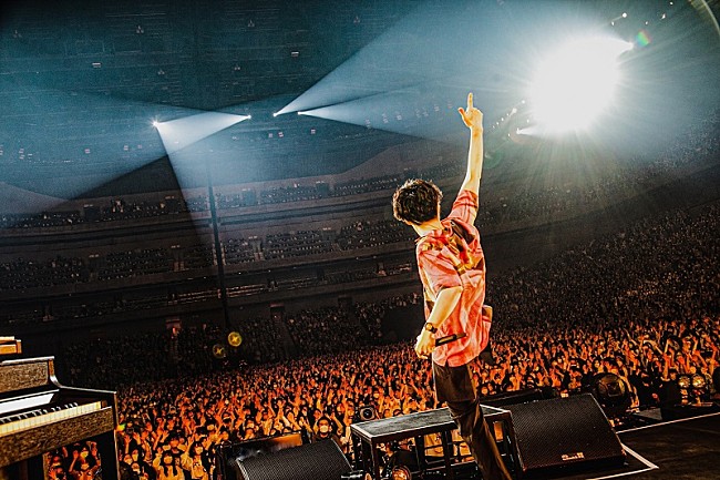 「＜ライブレポート＞Official髭男dism、届ける先は一人ひとり。バンドのまっすぐな信念が感じられたSSA公演」1枚目/12