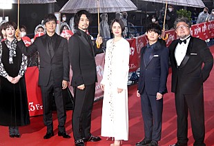 「斎藤工「ウルトラマンのスケ－ル感を感じました」　歌舞伎町のレッドカ－ペットに長澤まさみらと登場」