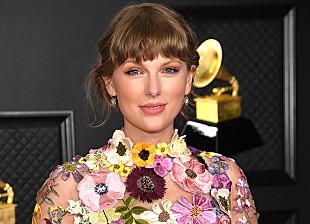 「テイラー・スウィフト、『スピーク・ナウ』と『1989』の“テイラーズver.”を同時リリースか？　ファン推理を紐解く」