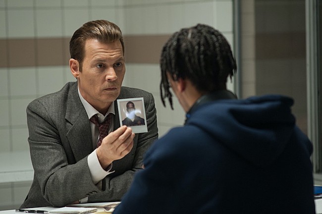 「ジョニー・デップ×フォレスト・ウィテカー共演、人気ラッパーの暗殺事件に迫る『L.A.コールドケース』」1枚目/3