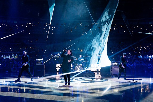 「サバプロ、男子プロバスケ【B.LEAGUE】ハーフタイムショーで年間テーマソング披露」1枚目/5