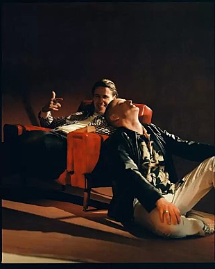 「ジャングル、夏を彩るグルーヴィーな新曲2曲公開」