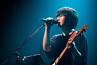 「崎山蒼志、女王蜂主催対バンツアーで未発表の新曲披露」