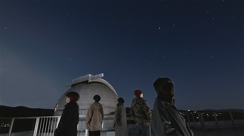 「帰りの会、草川拓弥（超特急）主演ドラマ『みなと商事コインランドリー』エンディングテーマに新曲「朔日」書き下ろし」1枚目/3