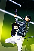 「福山雅治「まだまだ音楽は止まりません」、デビュー30周年記念ツアーを完走　ライブレポが到着」1枚目/4