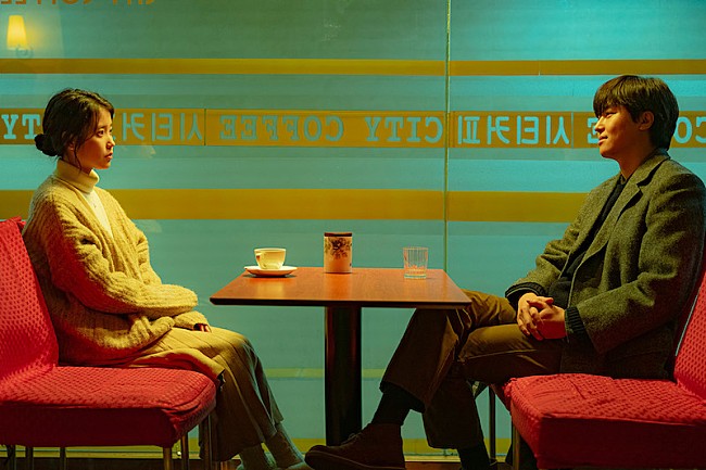 「ヨン・ウジン×イ・ジウン／IU共演『夜明けの詩』11月25日公開、特報映像が到着」1枚目/2