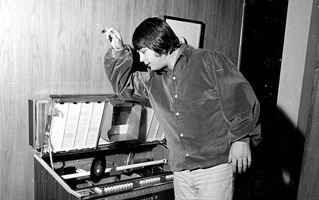 「（C）2021TEXAS PET SOUNDS PRODUCTIONS, LLC」6枚目/9