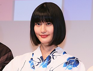 「橋本愛「家庭教師のトラコ」を演じながら「私ミタなのかな？」　板谷由夏「息子が中学受験で血を吐く思いをした」」