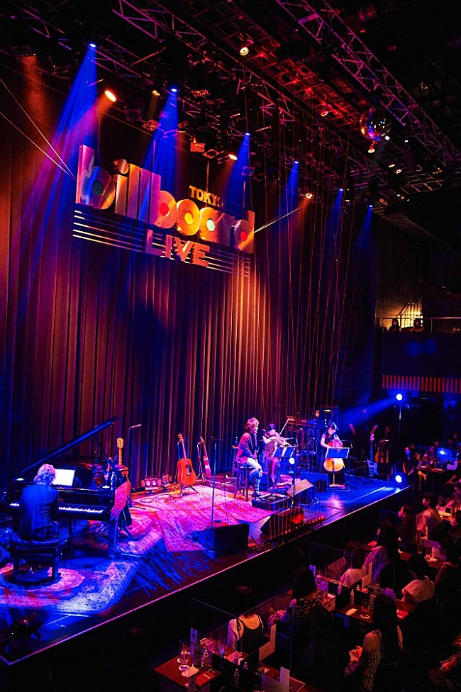 「＜ライブレポ―ト＞INORAN、アコースティック編成によるライブをBillbord Live TOKYOで開催「夢を追い続けることから逃げないよう、みんなに証人になってもらいたい」」1枚目/5