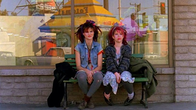 「（C）1983 SUBURBIA PRODUCTIONS, INC. ALL RIGHTS RESERVED.」8枚目/8