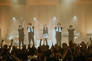 ライブレポート＞黒木渚、デビュー10周年記念ライブを開催「ロマンを