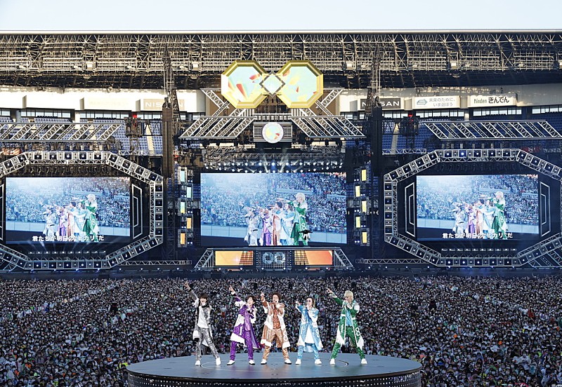 関ジャニ∞、日産スタジアムで人気曲や新曲を披露「皆が見たことのない関ジャニ∞を」