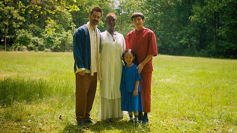 「(C) 2021 Future Autumn LLC. All rights reserved.」2枚目/2