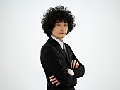 「＜コラム＞みのが思う、近年のヒット・チャートで起きる“オルタナティブ・サウンドの隆盛”」1枚目/1