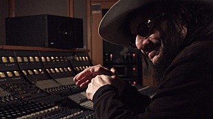 「ブライアン・ウィルソンはなぜ天才なのか？　B・スプリングスティーン、エルトン・ジョンらが語る」