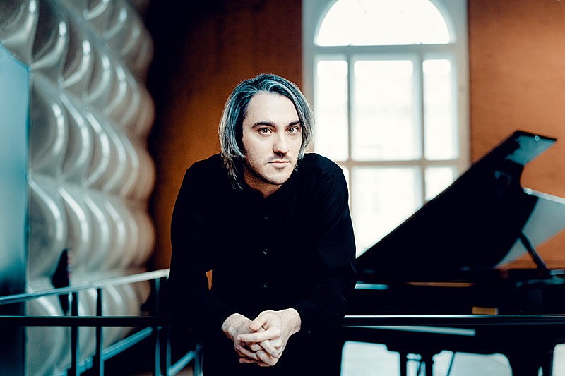 「アレクサンダー・ガジェヴ」2枚目/4