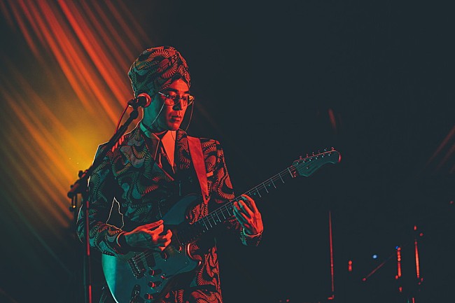 「＜ライブレポート＞マハラージャン、ファンキーな音楽とユーモアでLINE CUBE SHIBUYAを包み込んだ初ワンマン」1枚目/4