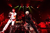 「＜ライヴレポート＞HYDE×NOISEMAKER、ロックンローラーとしての真髄を見せた対バンツアーファイナル」1枚目/7
