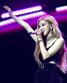 「BLACKPINKのロゼ、ソロ作品のために常に新しいアイデアやサウンドを探求していると明かす」1枚目/1