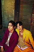 「東方神起、“うつろう”時代のメッセージを込めた新曲「UTSUROI」MV公開」1枚目/3