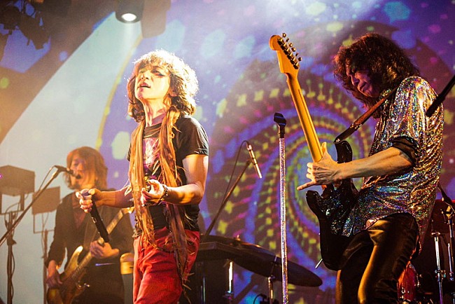 「Diamond Shake」2枚目/3