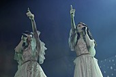 「＜ライブレポート＞ClariS、多彩な楽曲で描いた“クララとカレン”の物語」1枚目/1