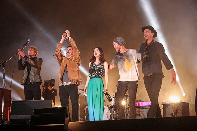 「milet、クーラ・シェイカーの【サマソニ】東京ステージにサプライズ登場＆感謝のコメント到着」1枚目/3