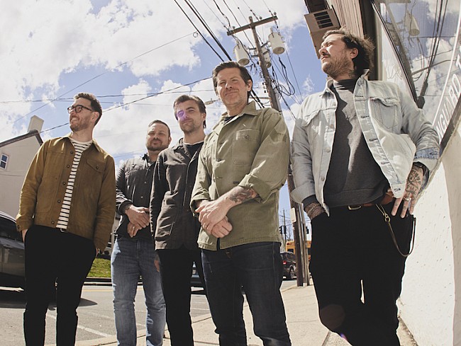 「マイ・ケミカル・ロマンスらのメンバーによるL.S. Dunes、1stシングル「Permanent Rebellion」公開」1枚目/2