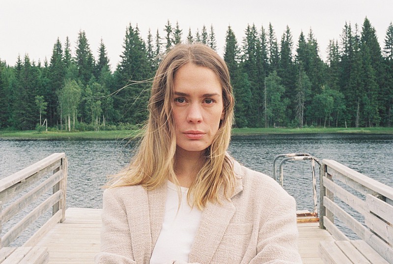 「アナ・オブ・ザ・ノース、新曲「Bird Sing」はちょっとした気分転換のための曲」1枚目/1