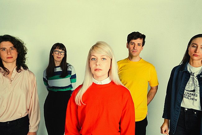 「Alvvays、ニューアルバム『Blue Rev』の特設サイトがオープン」1枚目/1