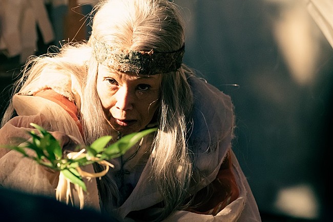 「「鎌倉殿の13人」大竹しのぶがサプライズ出演！「面白さ７、深み１、あとは勢い、みたいな感じですかね」インパクト抜群の怪演の舞台裏」1枚目/1