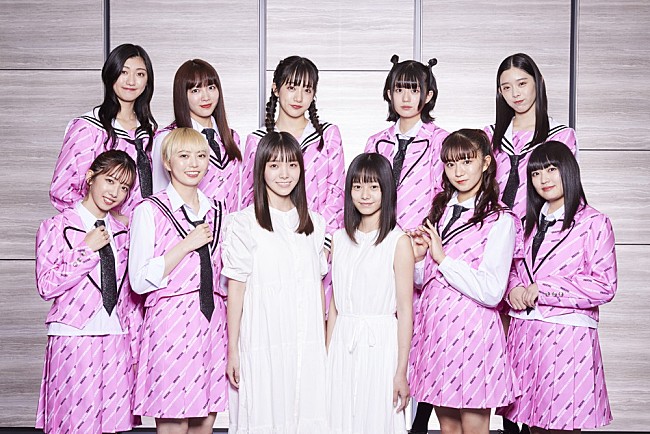 「エビ中、新メンバー2名が加入　実力派メンバーと現役中高生が多様に融合する新時代のグループへ」1枚目/4