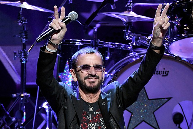 「リンゴ・スター、新型コロナ陽性を受けて北米日程を延期」1枚目/1