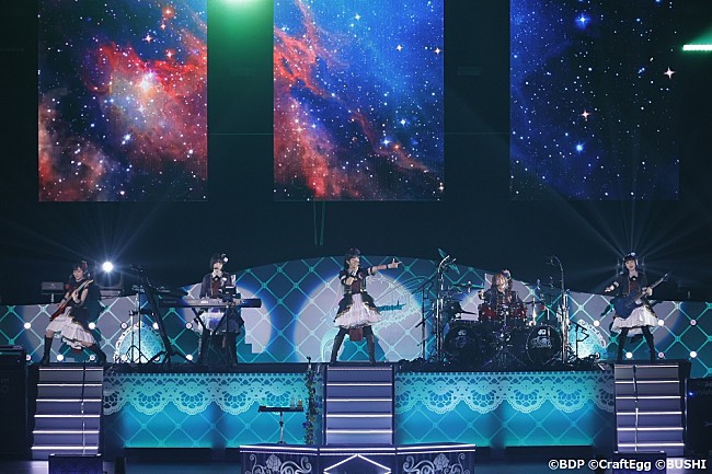 「＜ライブレポート＞Roselia、テクニカルなステージを届けた【BanG Dream! 10th☆LIVE】初日公演」1枚目/7